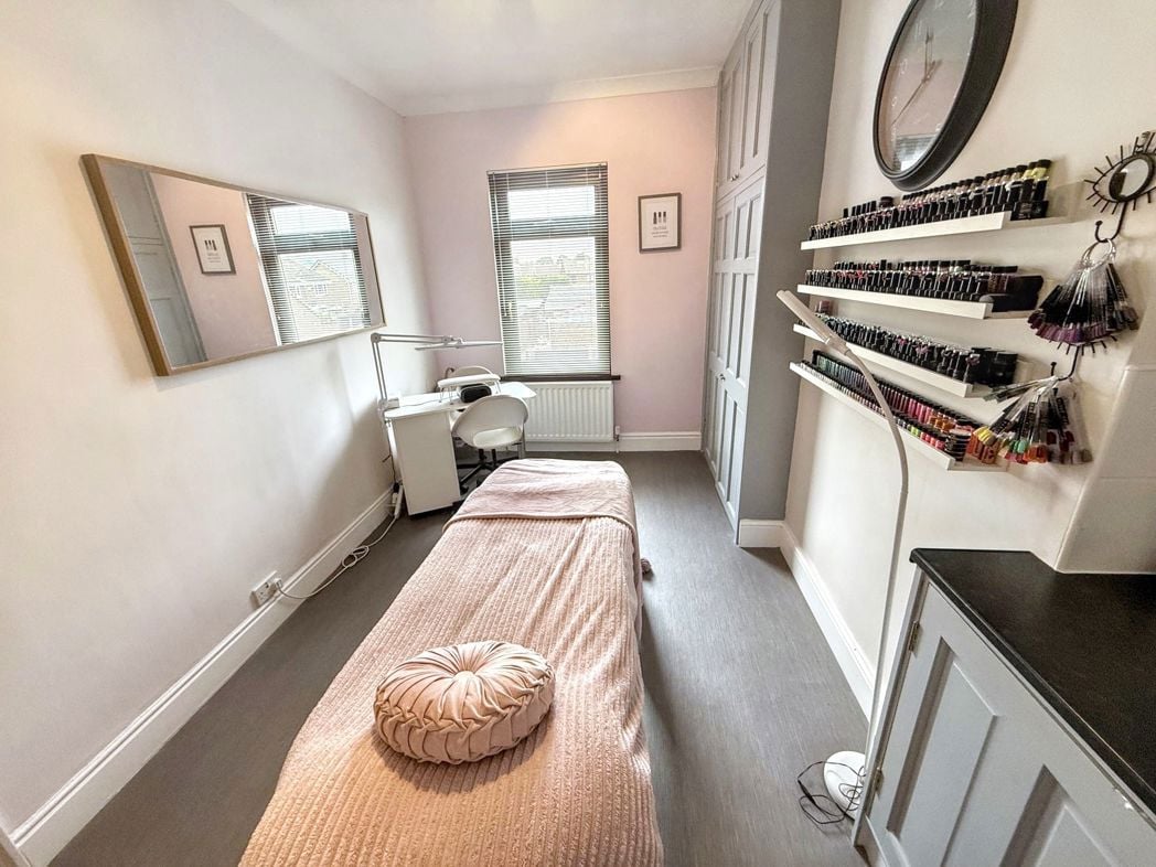 Property image 11 of 33