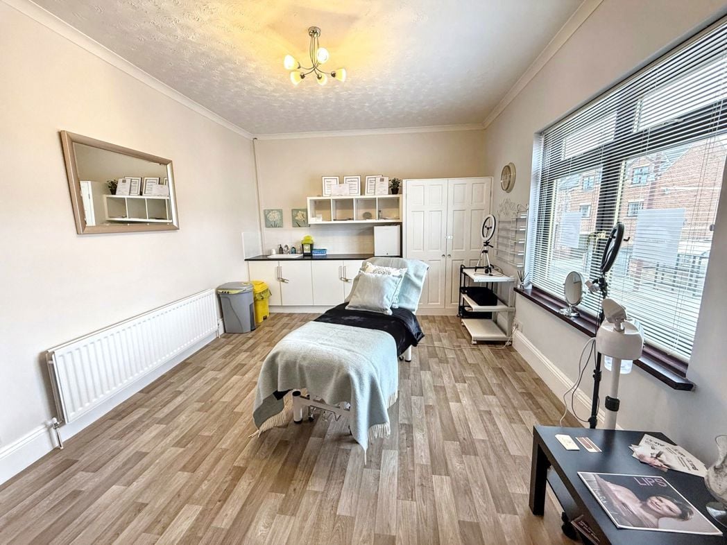 Property image 17 of 33