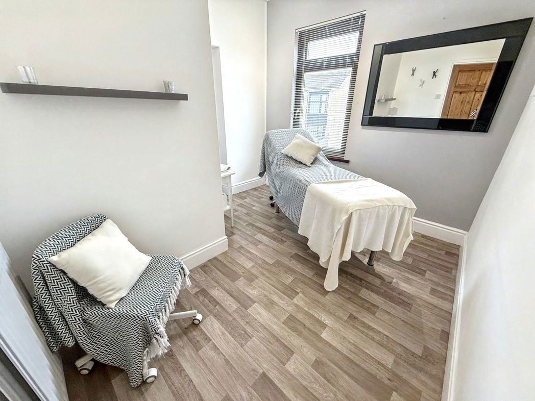 Property image 20 of 33