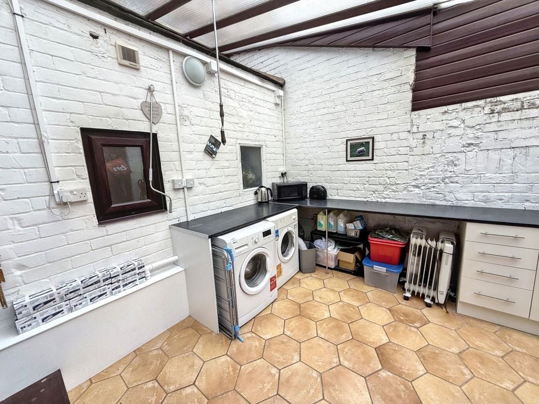 Property image 31 of 33