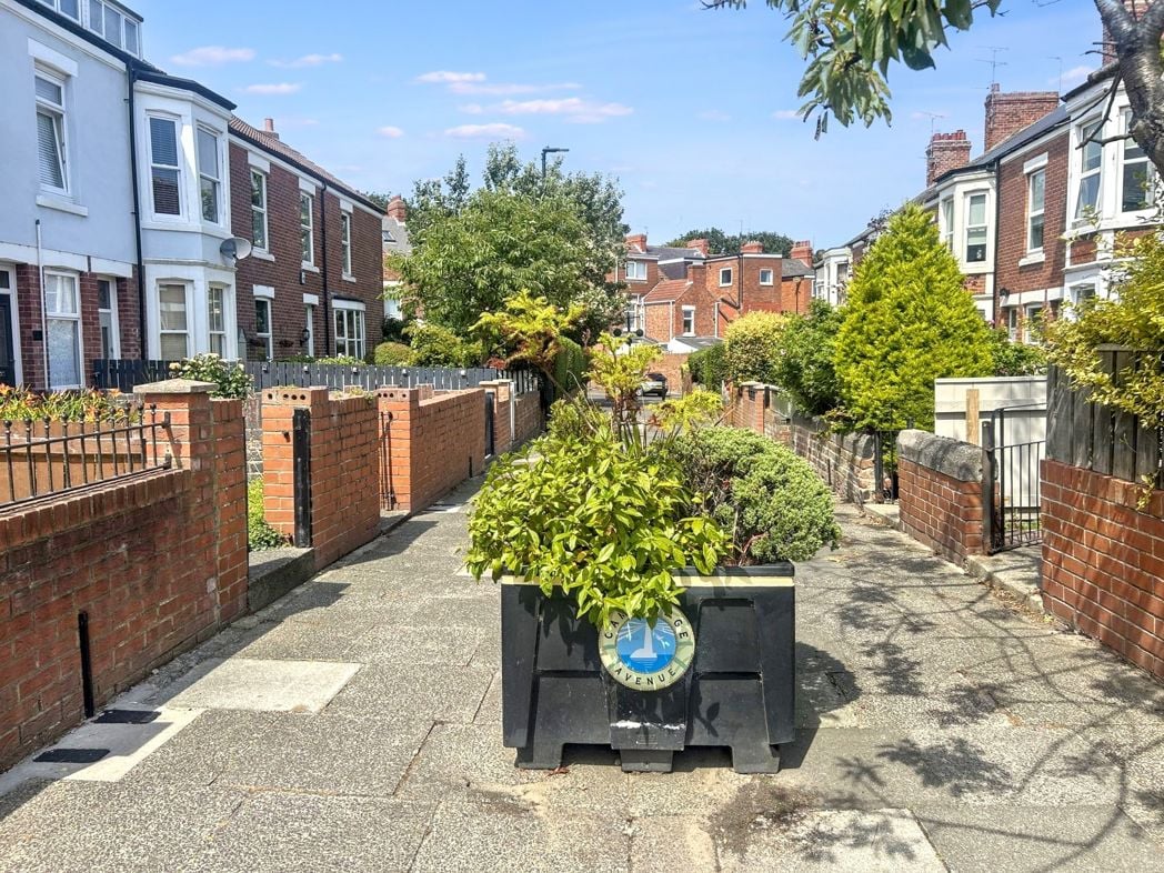 Property image 4 of 13