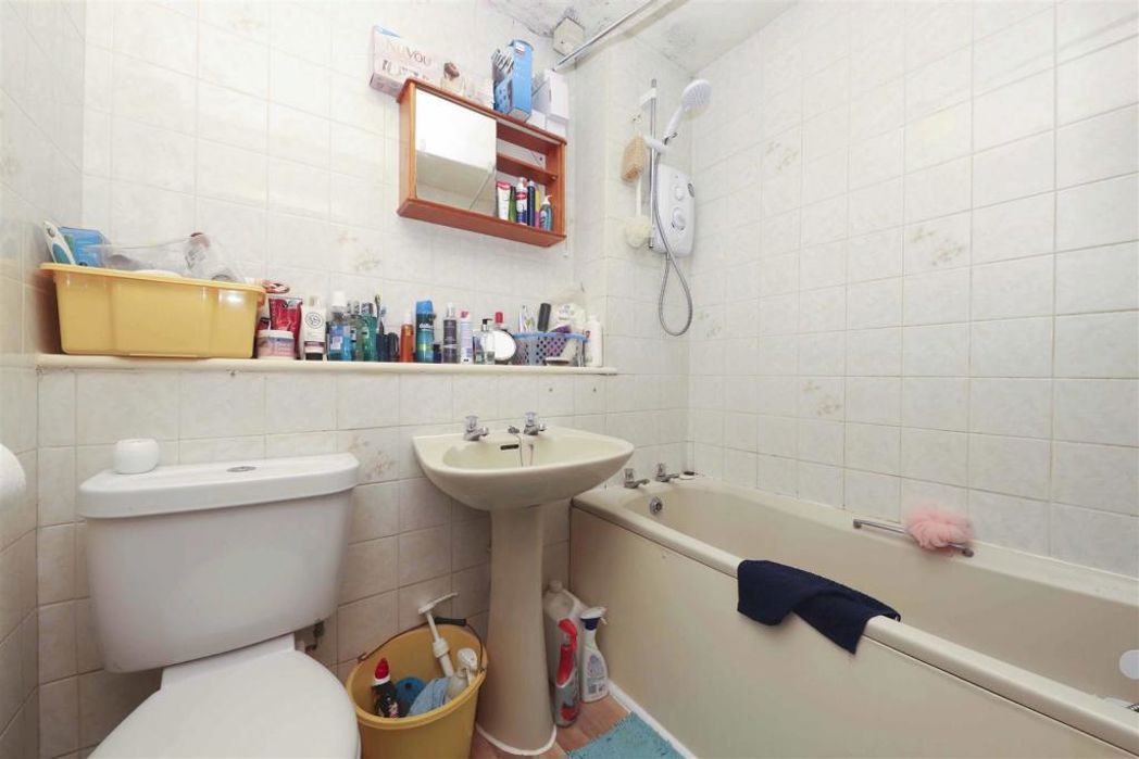 Property image 3 of 7