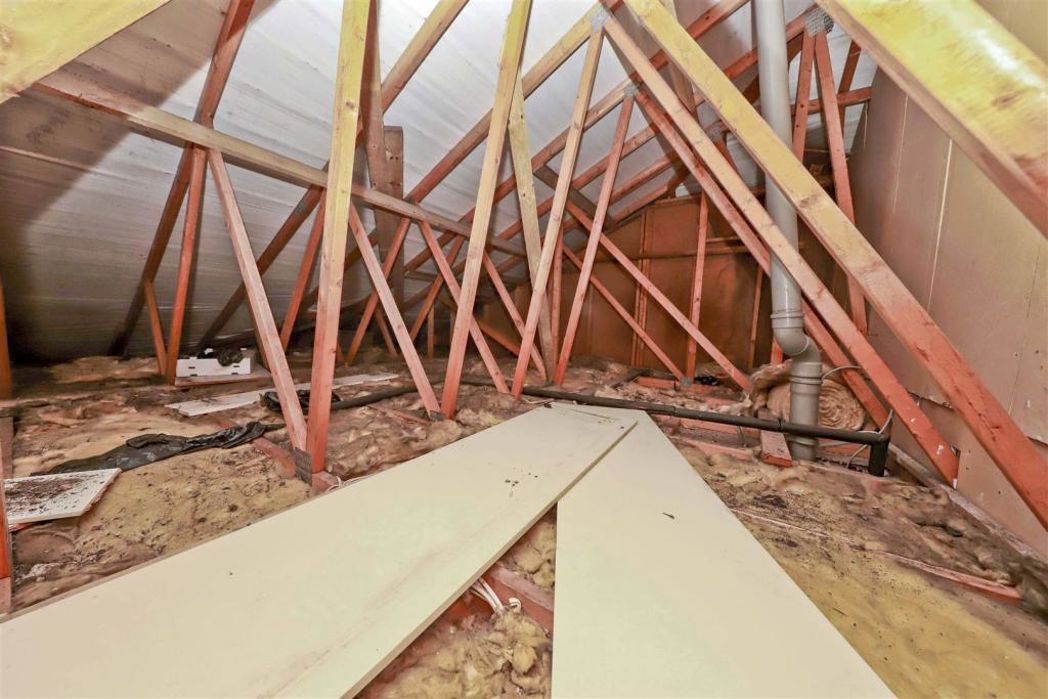 Property image 6 of 7