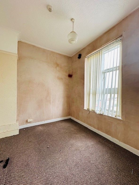 Property image 13 of 47