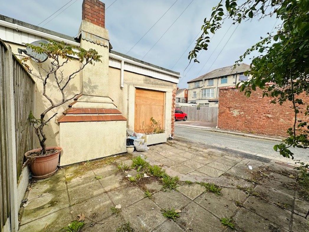 Property image 27 of 47