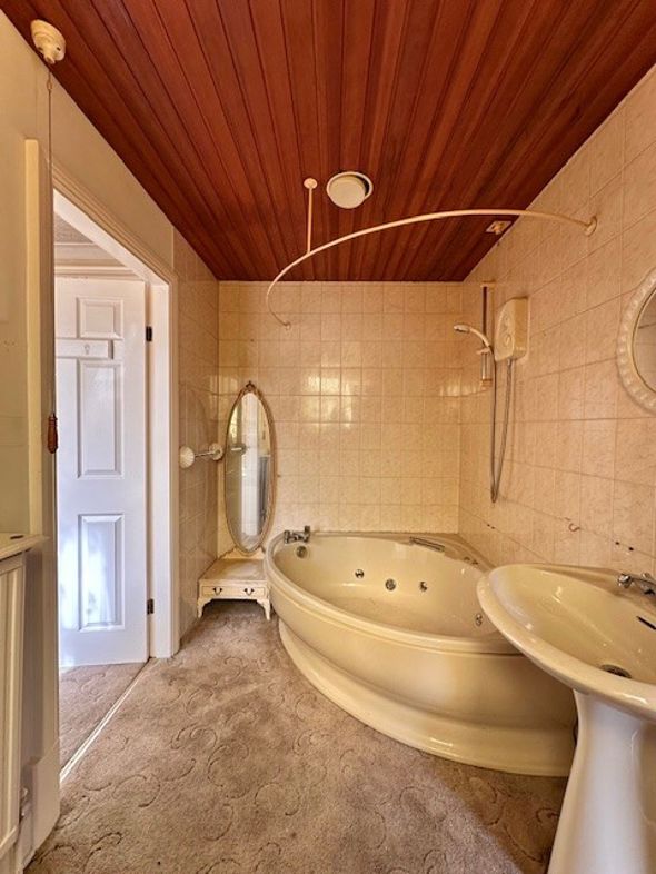 Property image 37 of 47