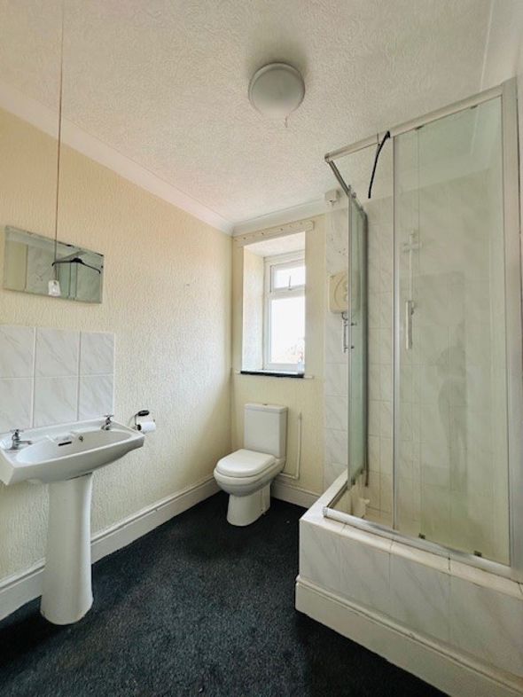 Property image 38 of 47
