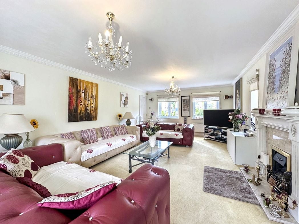 Property image 3 of 31