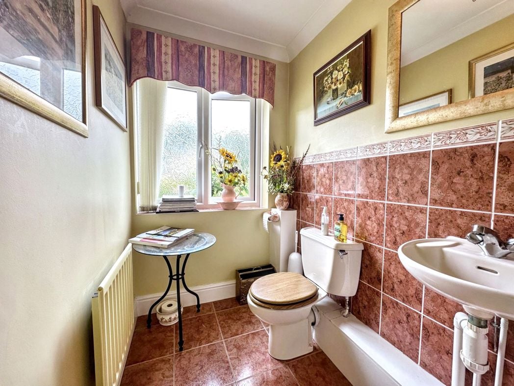 Property image 11 of 31