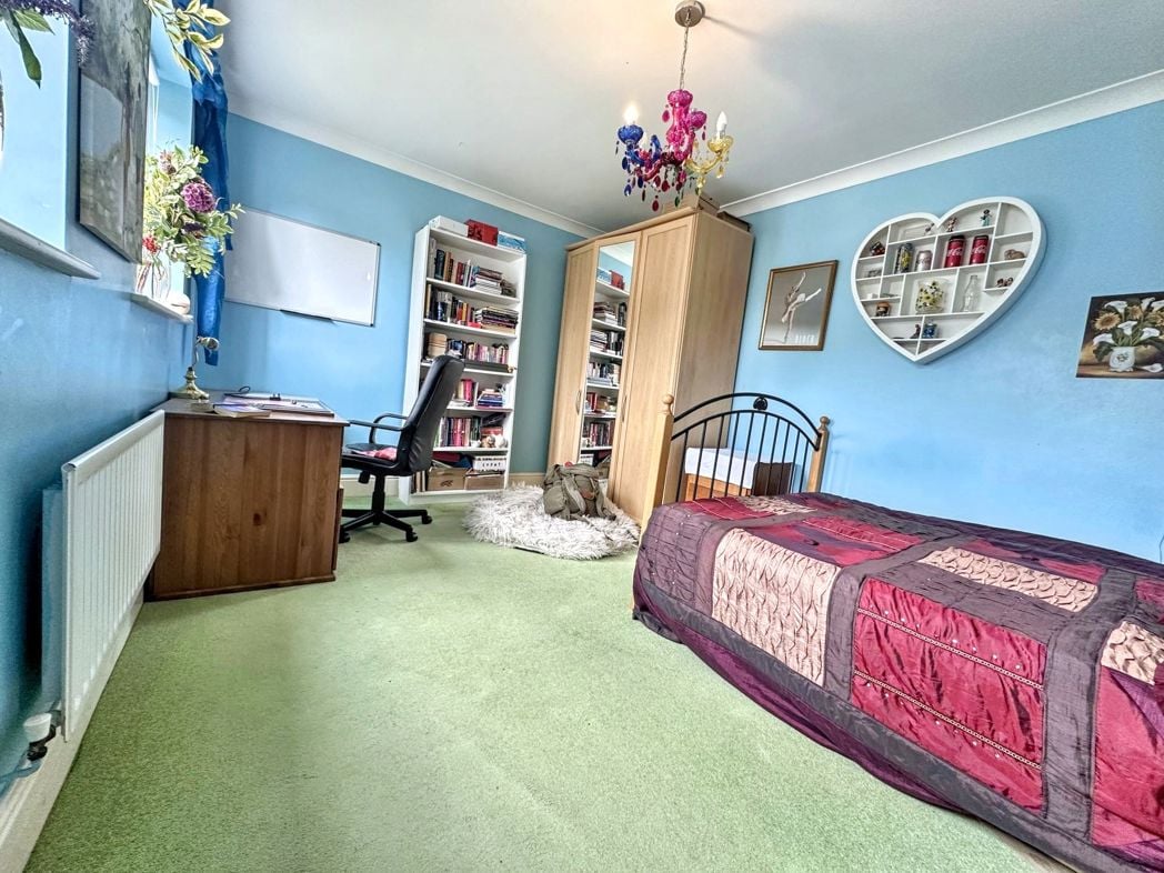 Property image 21 of 31