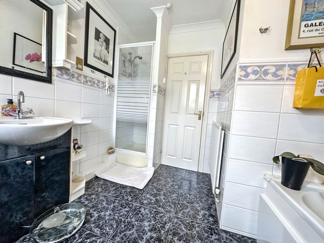 Property image 26 of 31