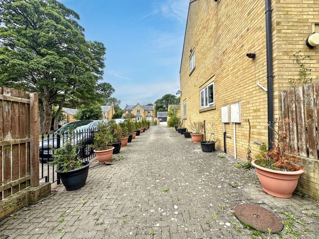 Property image 30 of 31