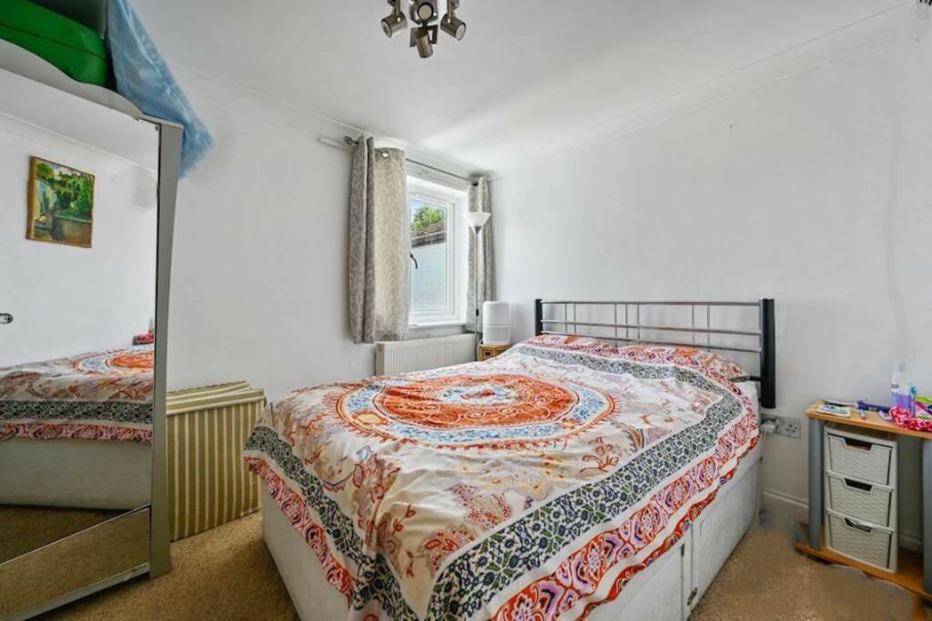 Property image 6 of 11