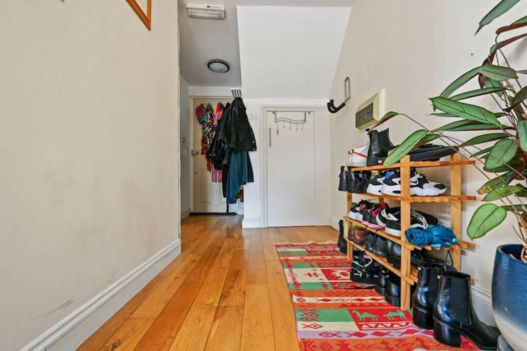 Property image 8 of 11