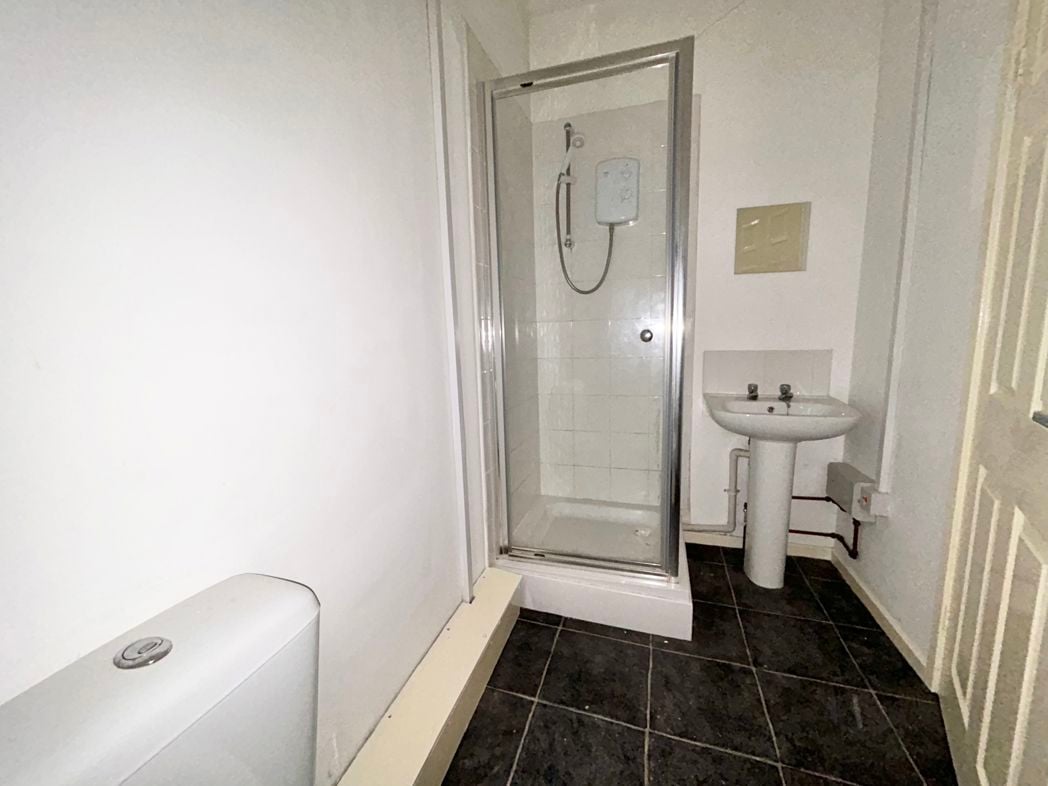 Property image 3 of 8