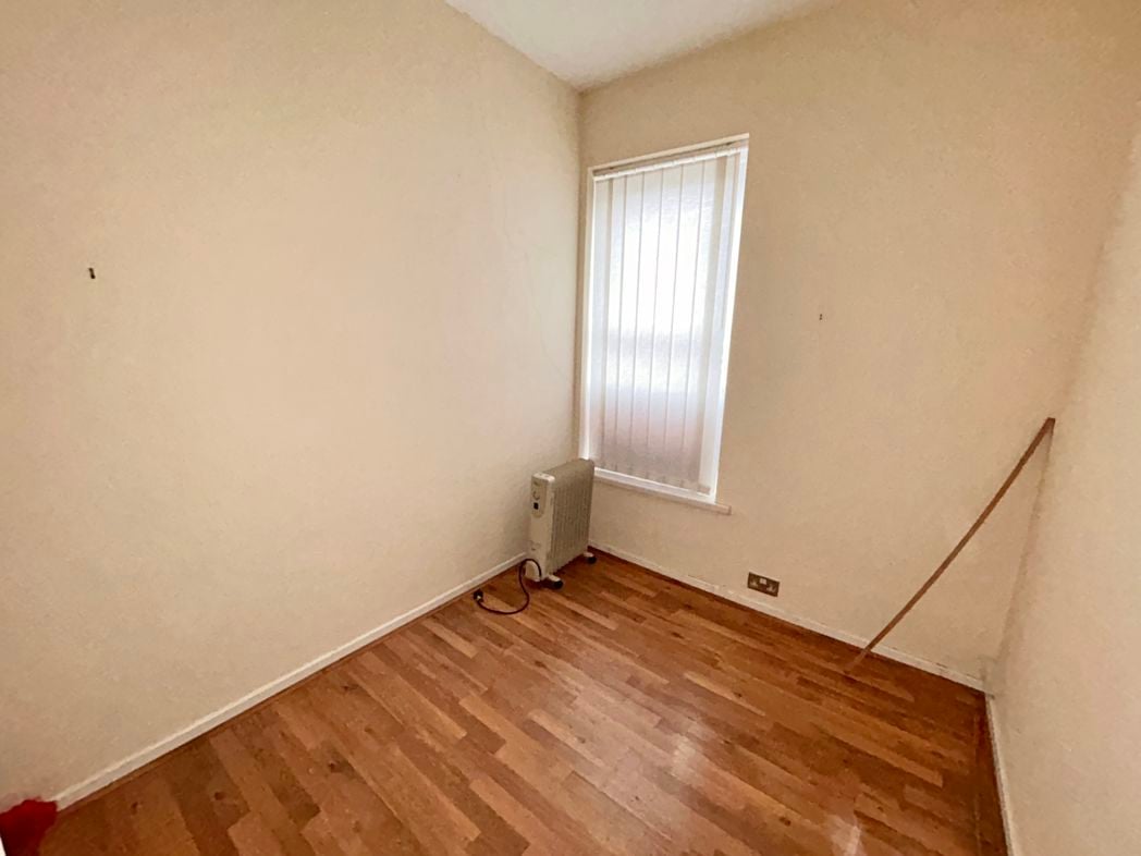 Property image 7 of 8