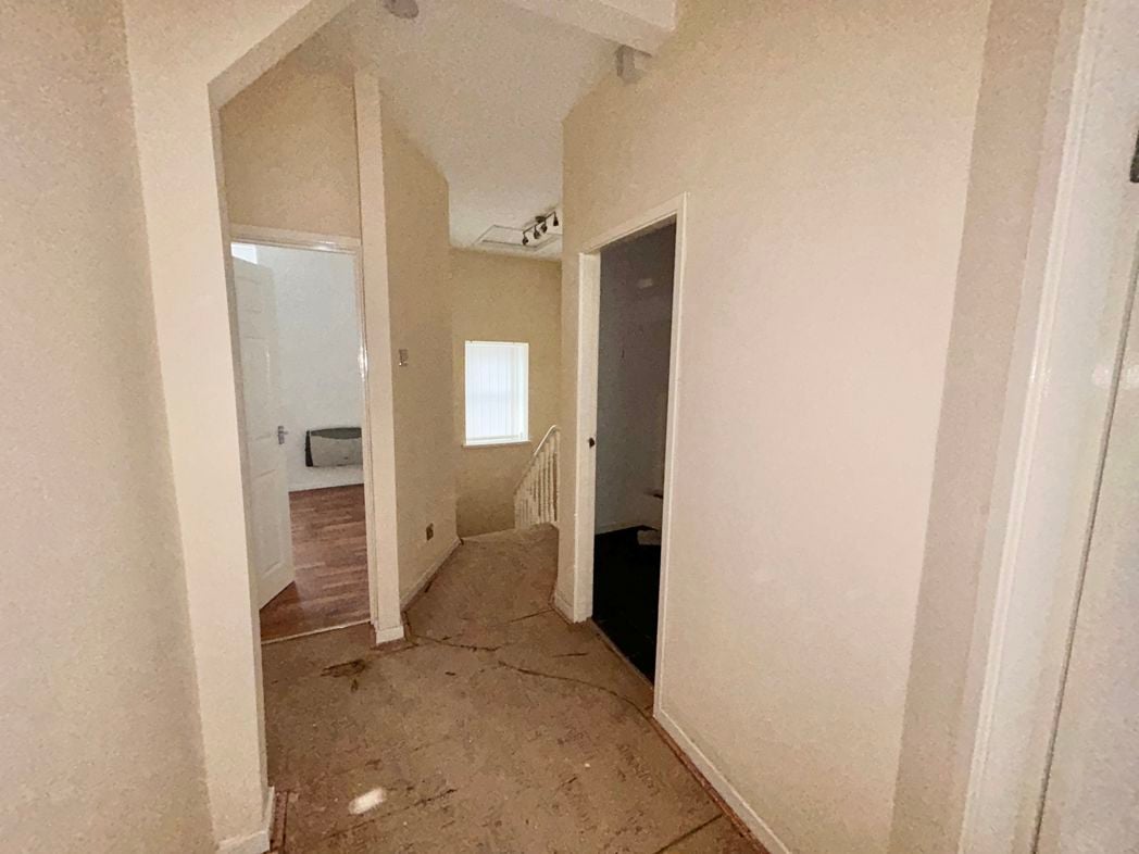 Property image 4 of 8