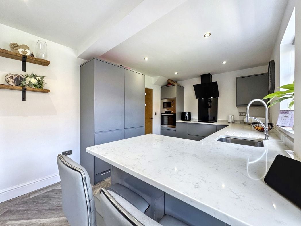 Property image 9 of 20