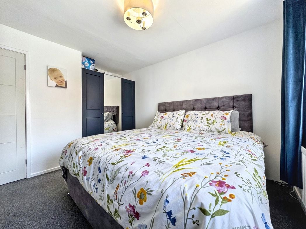 Property image 12 of 20