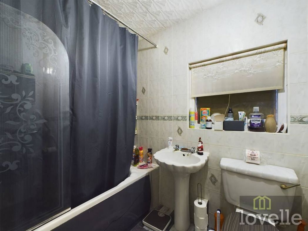 Property image 10 of 20