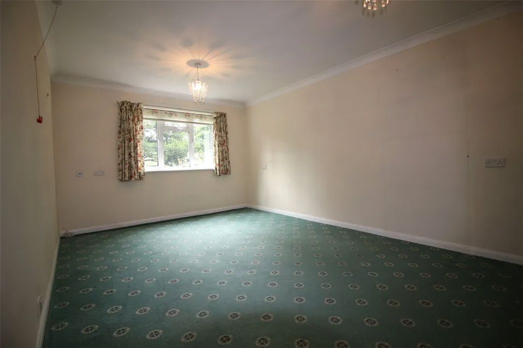 Property image 3 of 6