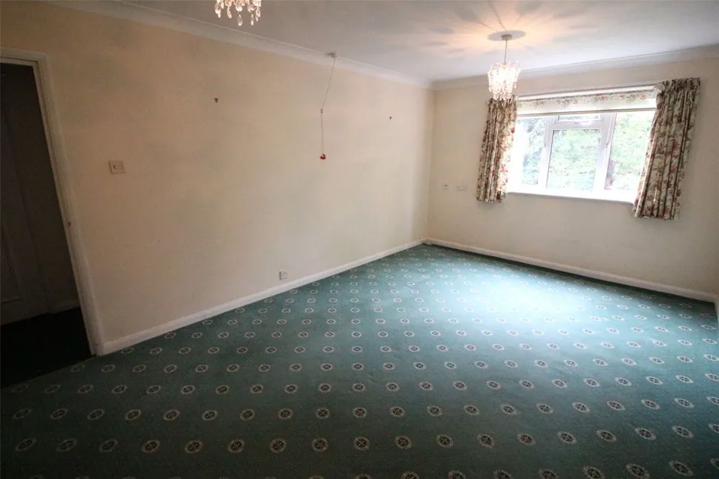 Property image 6 of 6