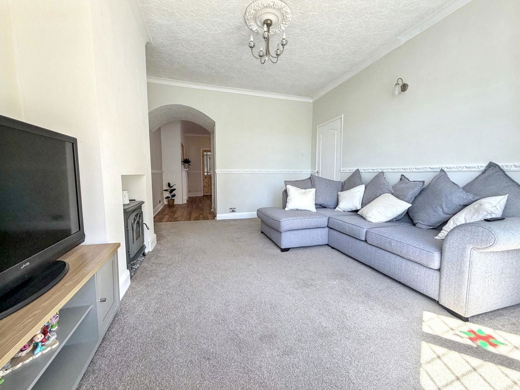 Property image 2 of 21