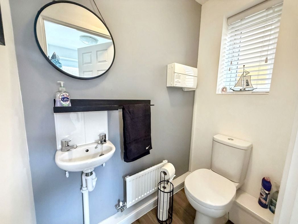 Property image 10 of 22