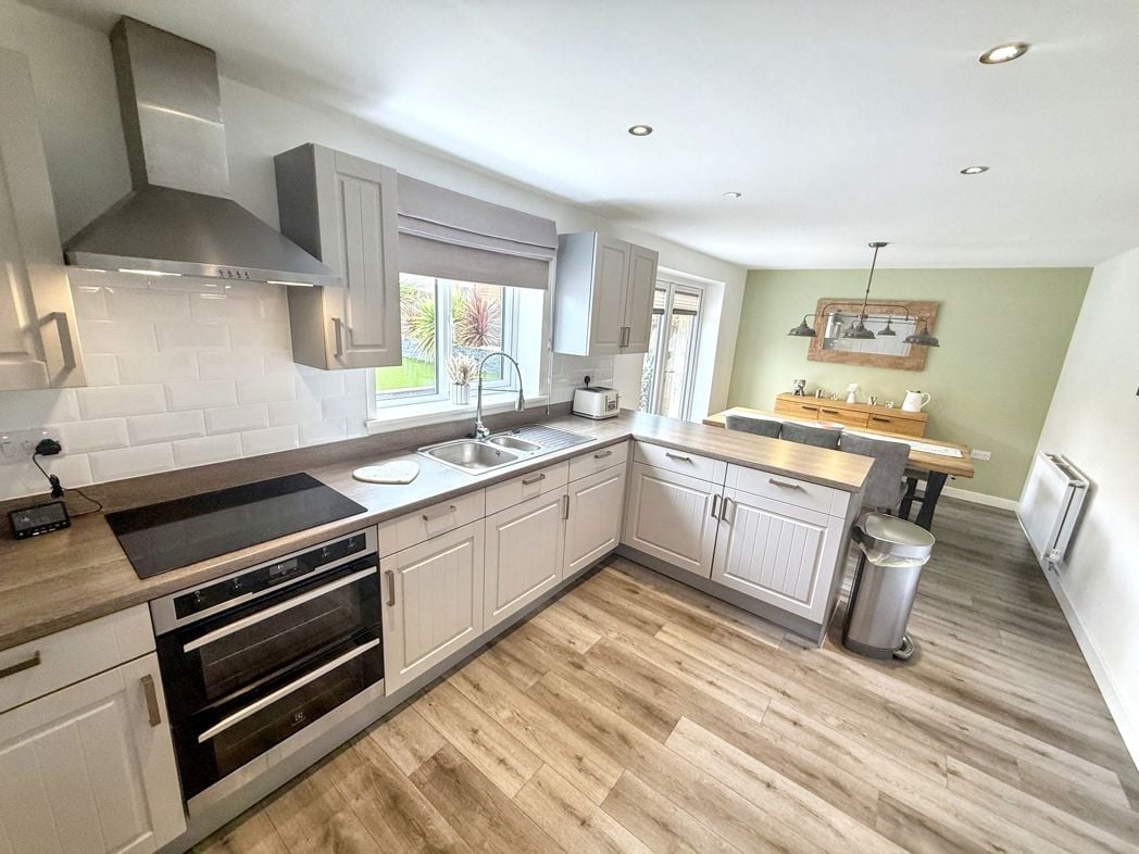 Property image 5 of 22