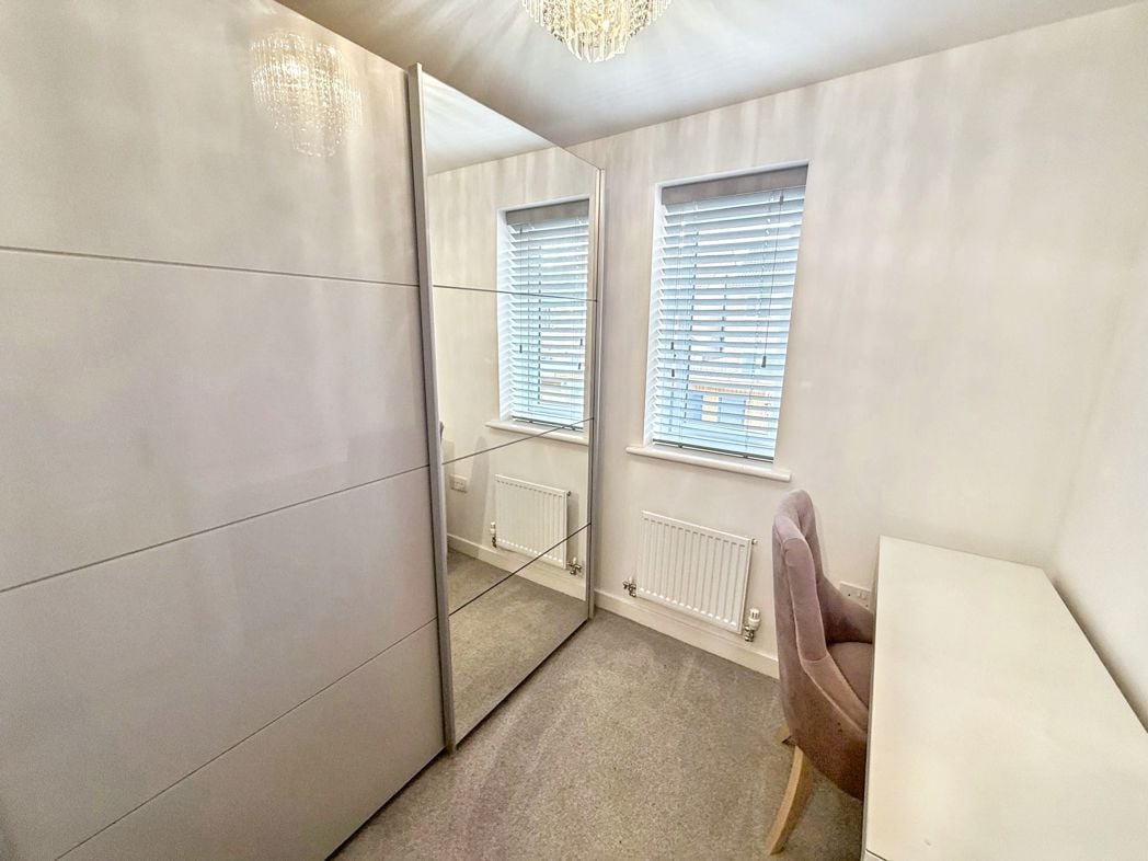 Property image 17 of 22