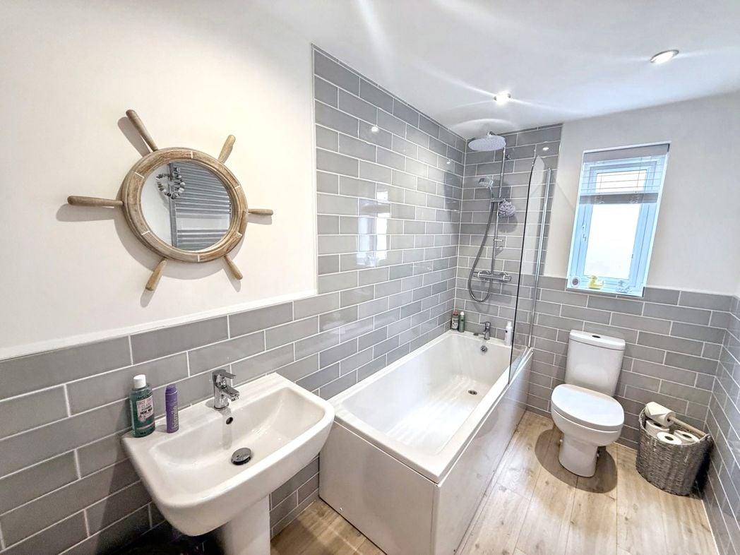 Property image 18 of 22