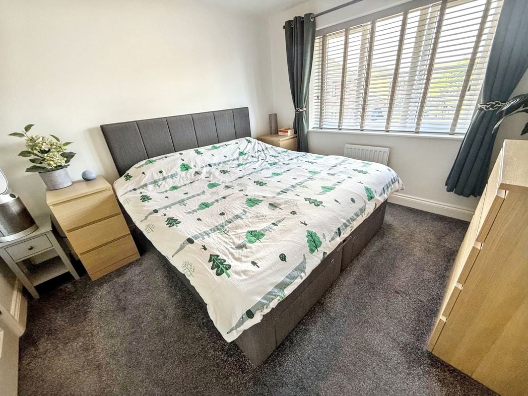 Property image 13 of 23