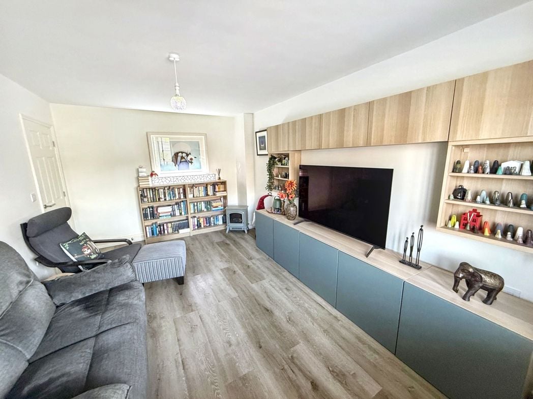 Property image 2 of 23