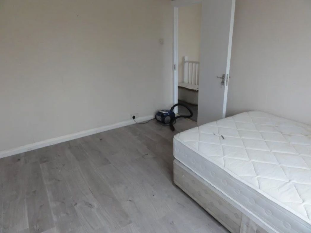 62, West Drayton, Middlesex, UB7 0AZ