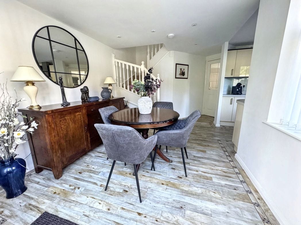 Property image 8 of 24