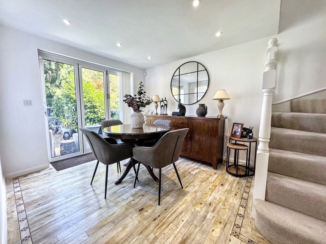 Property image 9 of 24