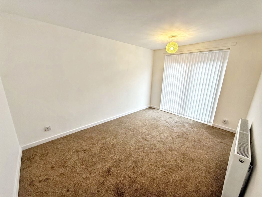 Property image 6 of 9