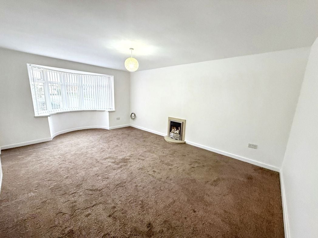 Property image 3 of 9