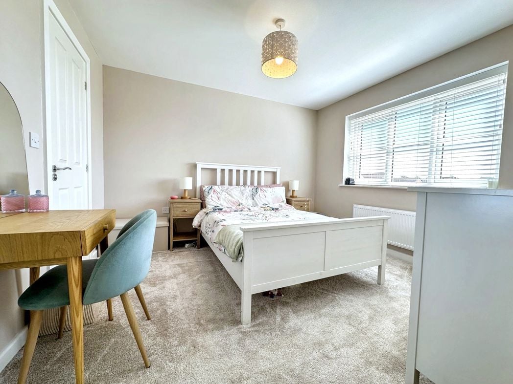 Property image 8 of 15