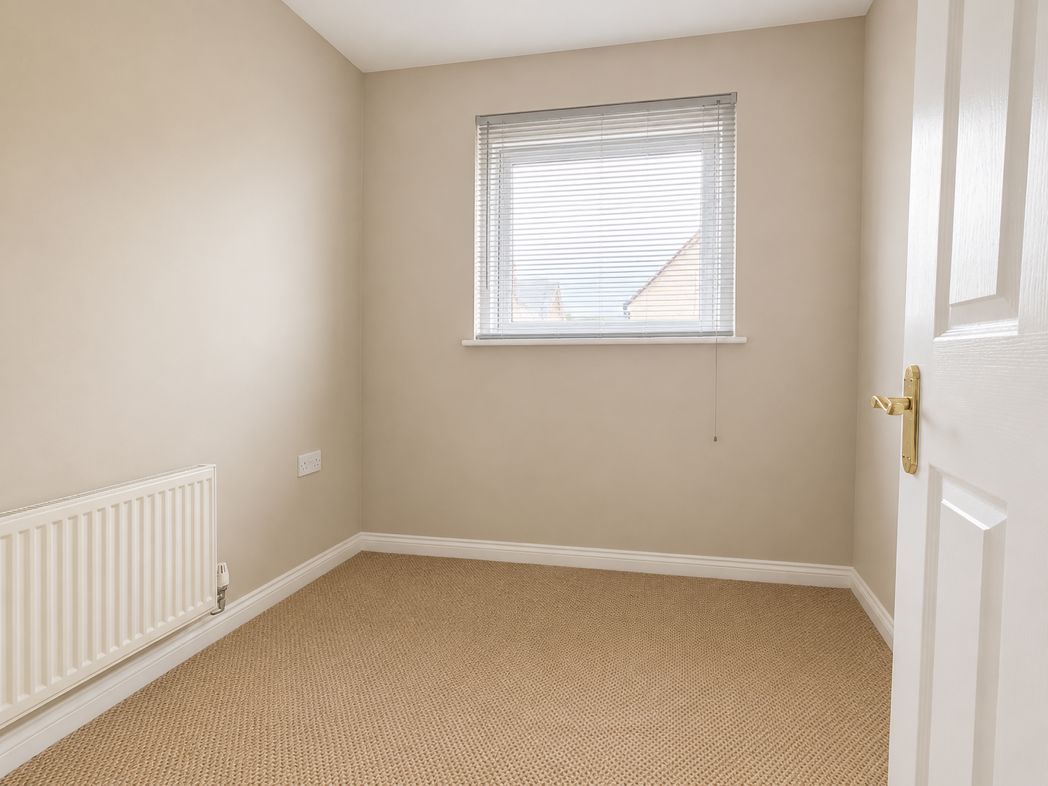 Property image 7 of 11