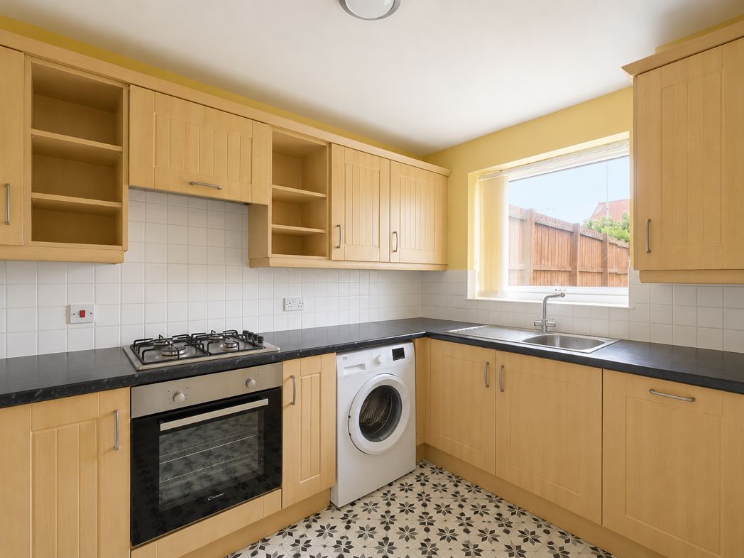 Property image 5 of 11
