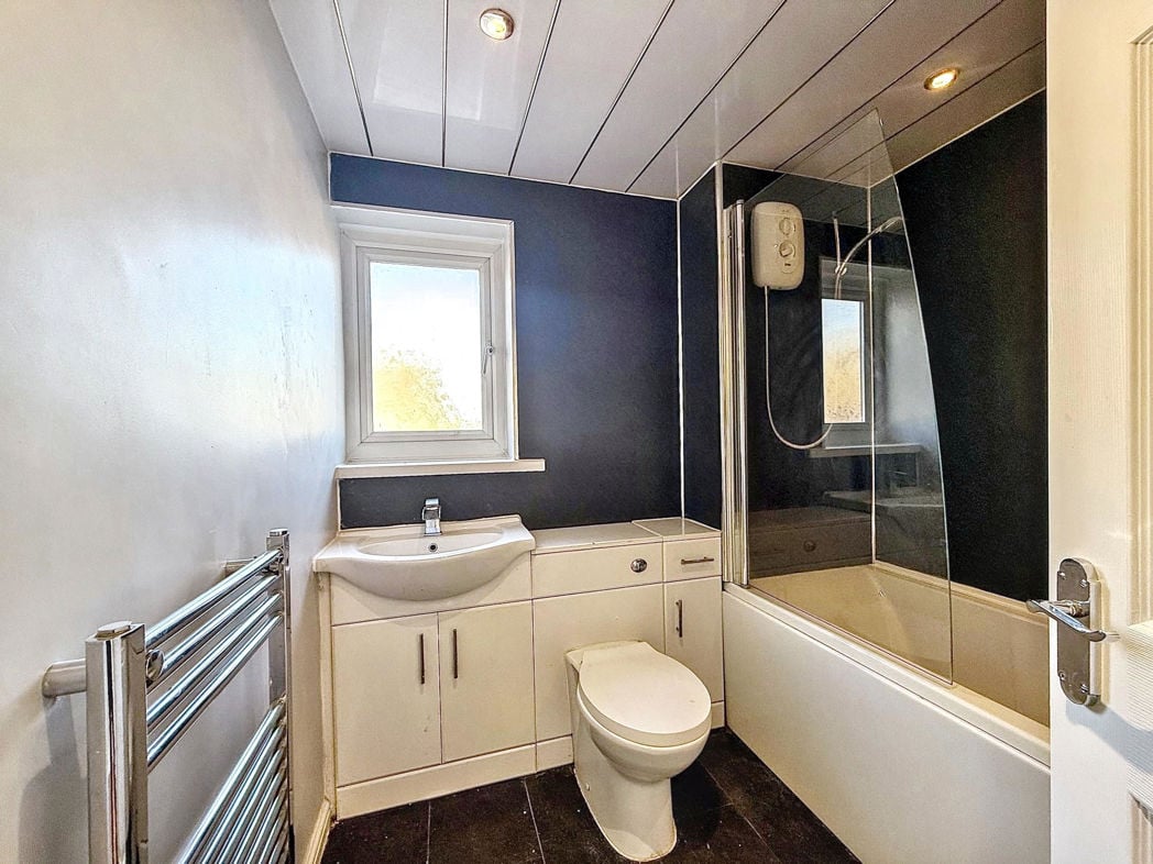 Property image 3 of 5