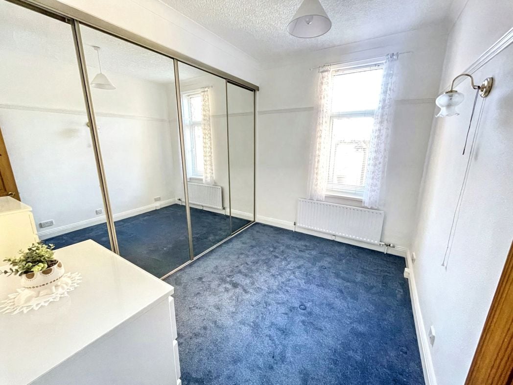 Property image 8 of 11