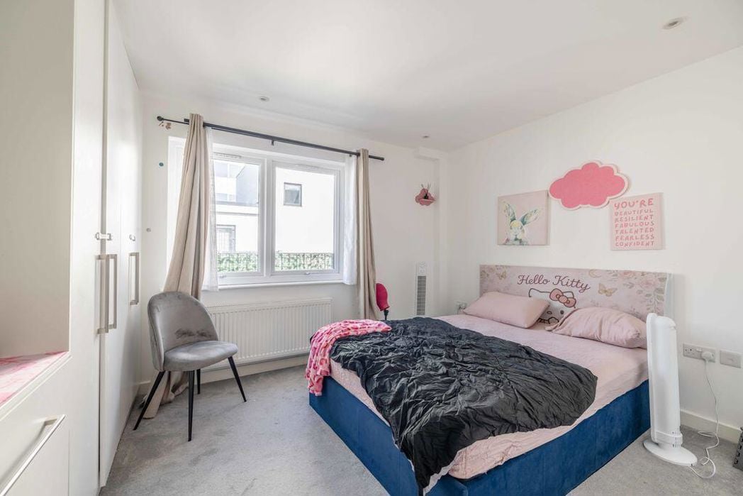 Property image 5 of 9