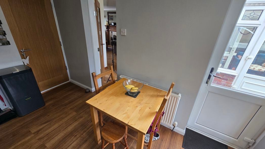 Property image 8 of 25