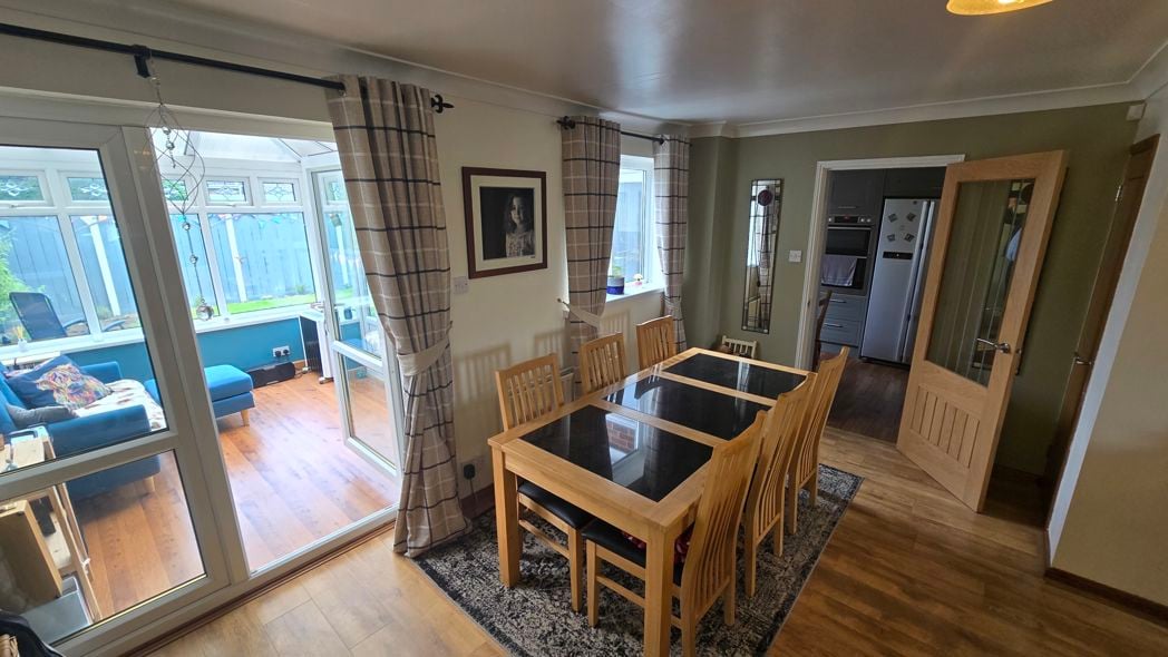 Property image 10 of 25