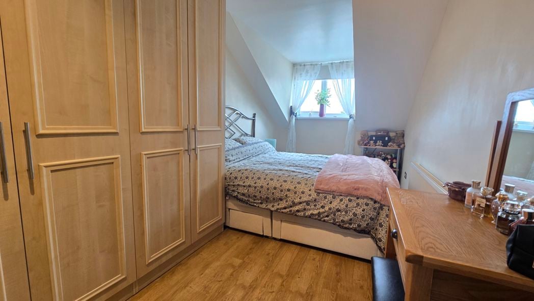 Property image 13 of 25