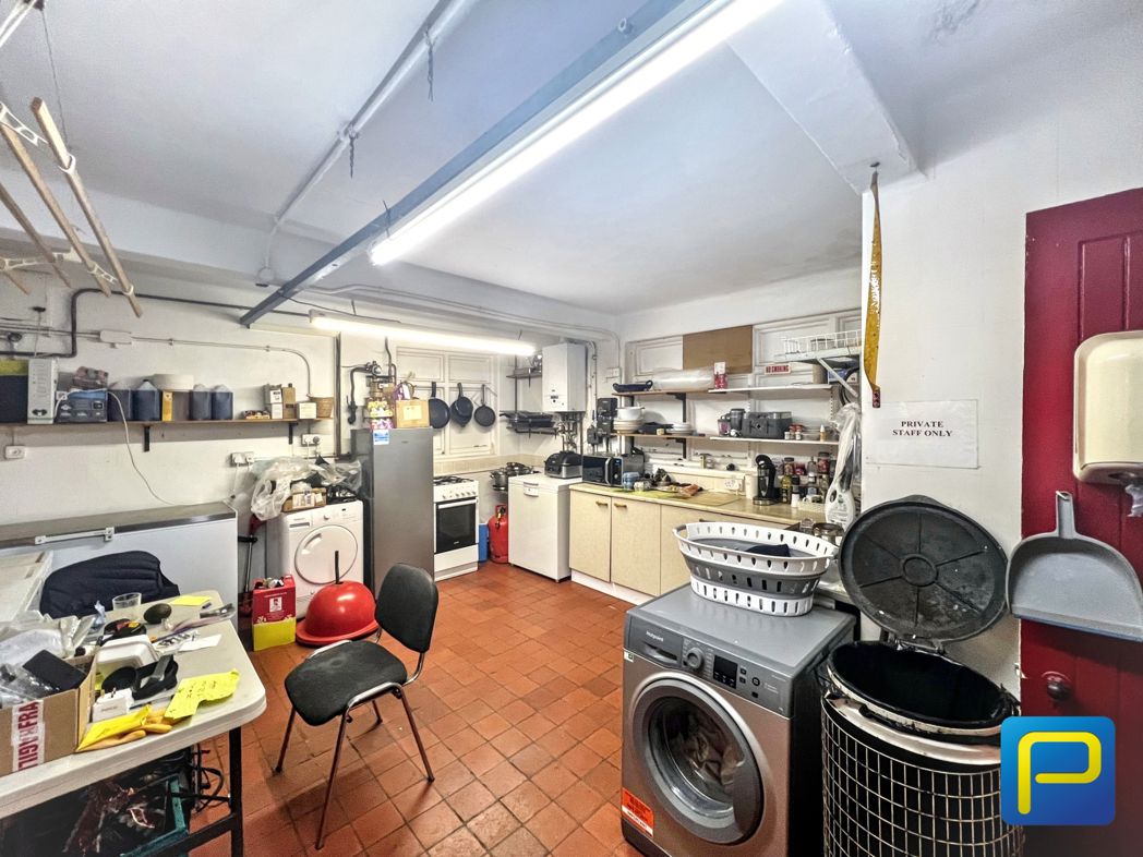 Property image 10 of 23