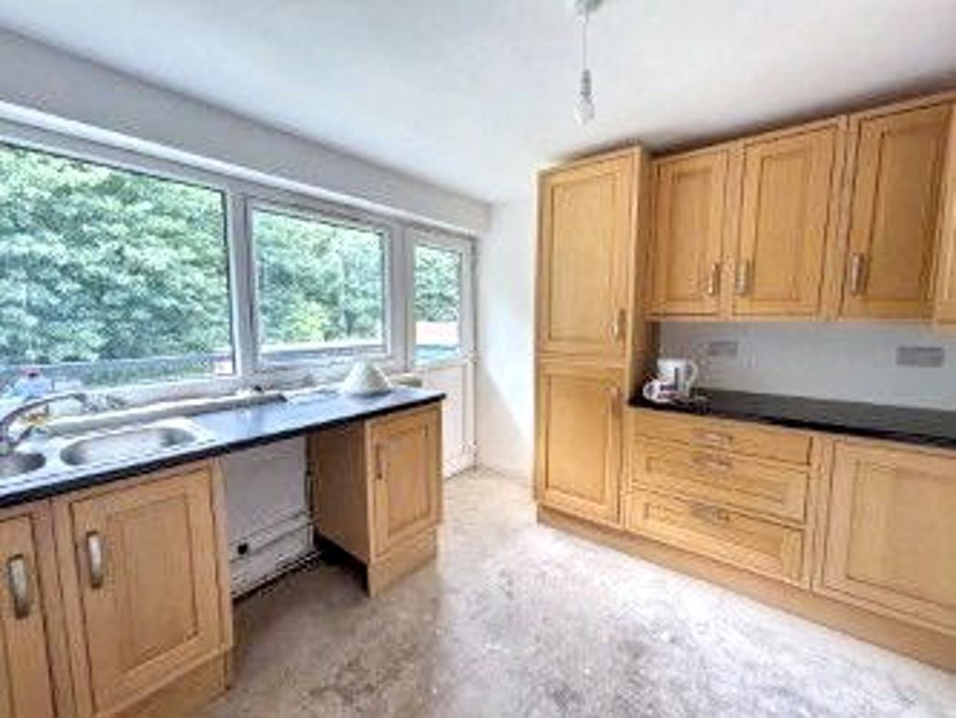 Property image 2 of 7