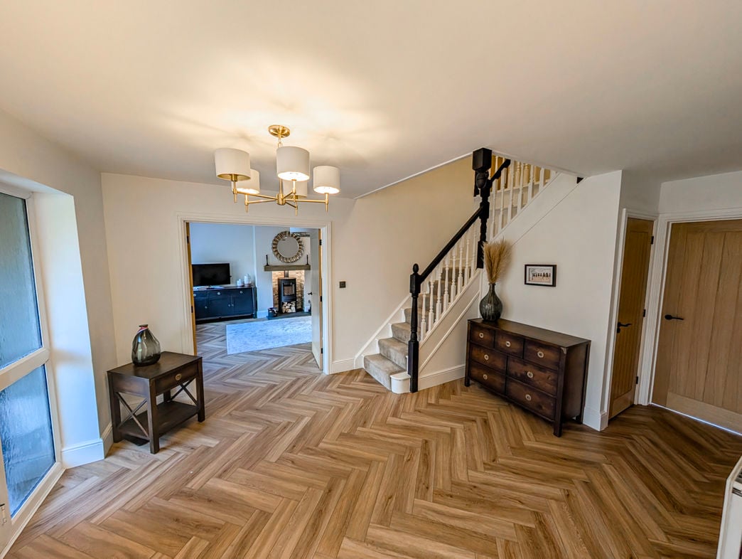 Property image 2 of 25